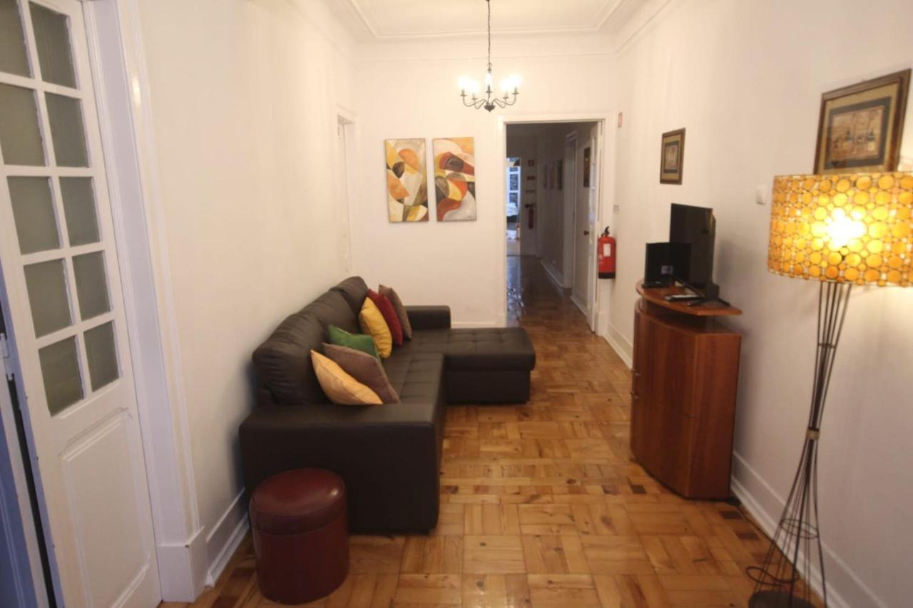 Nautic M1 R2 - Classy & Cozy Double Room With Shared Bathroom In Marques Pombal リスボン エクステリア 写真