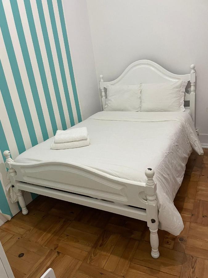 Nautic M1 R2 - Classy & Cozy Double Room With Shared Bathroom In Marques Pombal リスボン エクステリア 写真