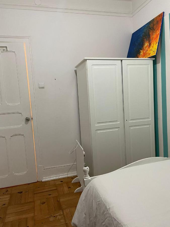 Nautic M1 R2 - Classy & Cozy Double Room With Shared Bathroom In Marques Pombal リスボン エクステリア 写真